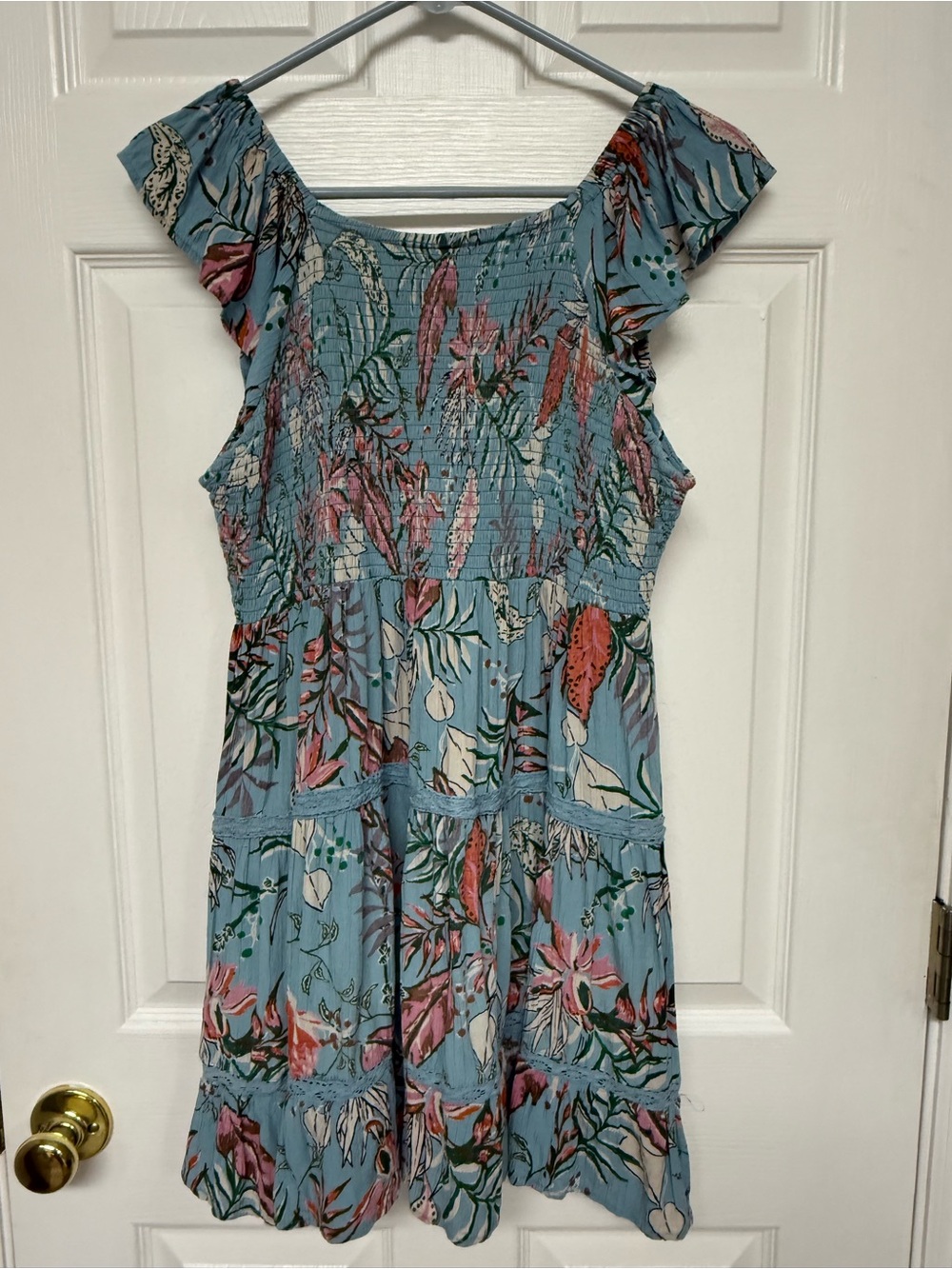 Angie Blue Floral Smocked Cap-Sleeve Mini Dress Large - Picture 5 of 6